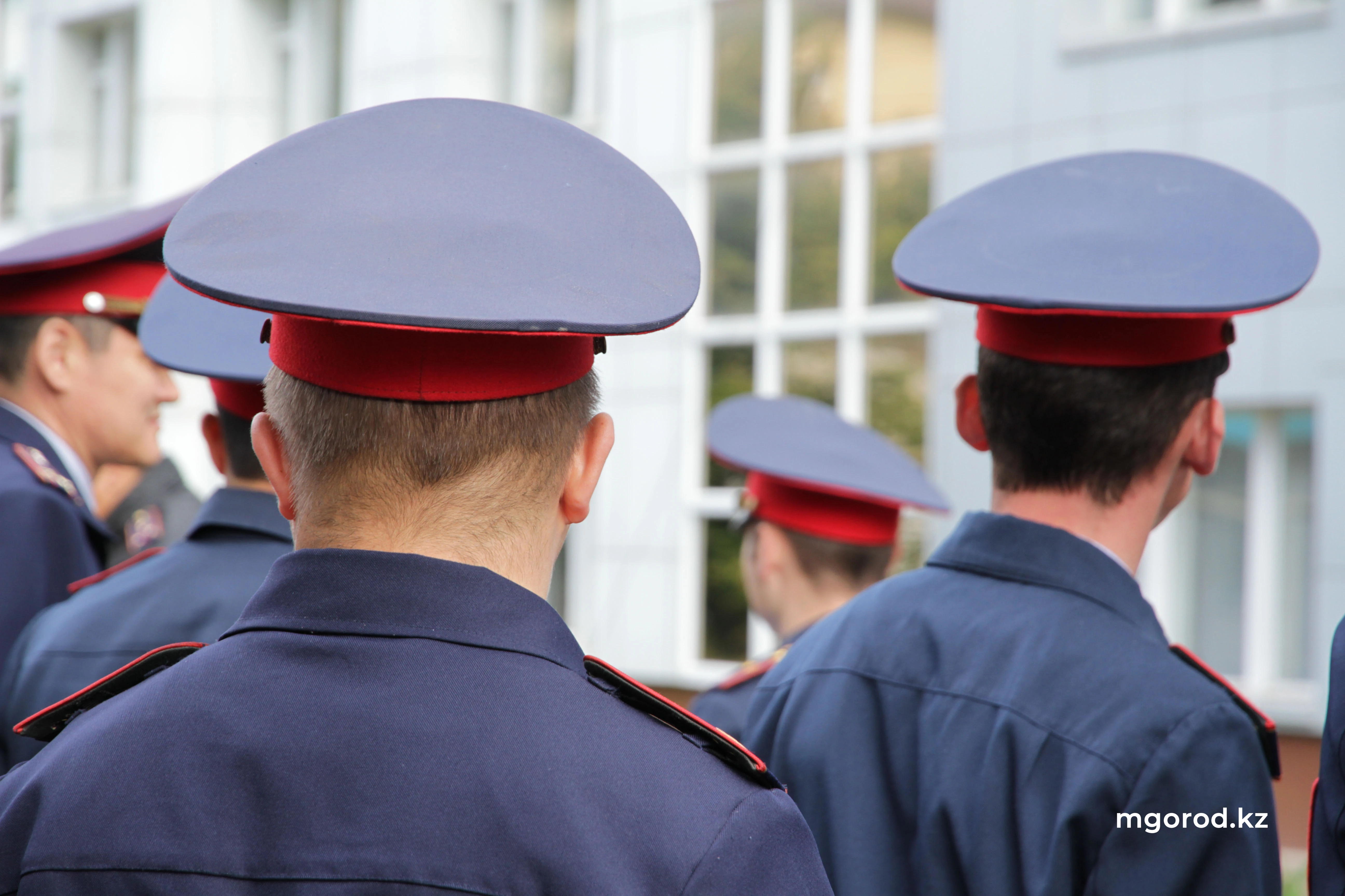 Полицейского подозревают в мошенничестве в ЗКО